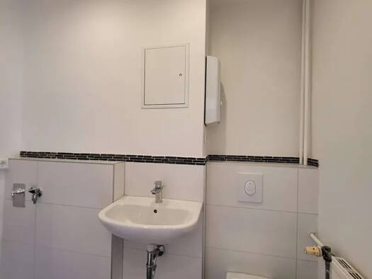 Wohnung zur Miete 700 € 6 Zimmer 108 m² frei ab sofort Wedringer Straße 18 Neue Neustadt Magdeburg 39124