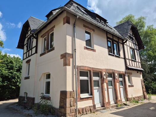 Einfamilienhaus zur Miete 1.030 € 6 Zimmer 134 m² 1.700 m² Grundstück frei ab 01.10.2026 Burgstädt Burgstädt 09217
