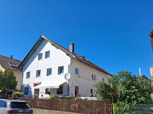 Mehrfamilienhaus zum Kauf 349.000 € 9 Zimmer 190 m² 288 m² Grundstück frei ab sofort Frontenhausener Straße 33 Geisenhausen 84144