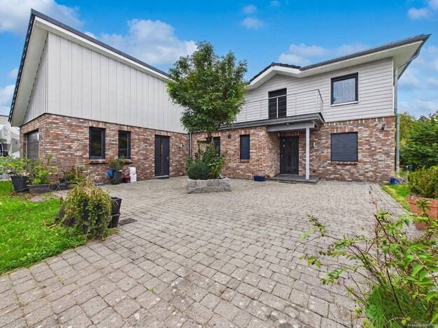 Einfamilienhaus zur Miete 1.800 € 5 Zimmer 187 m² Husum Husum 25813