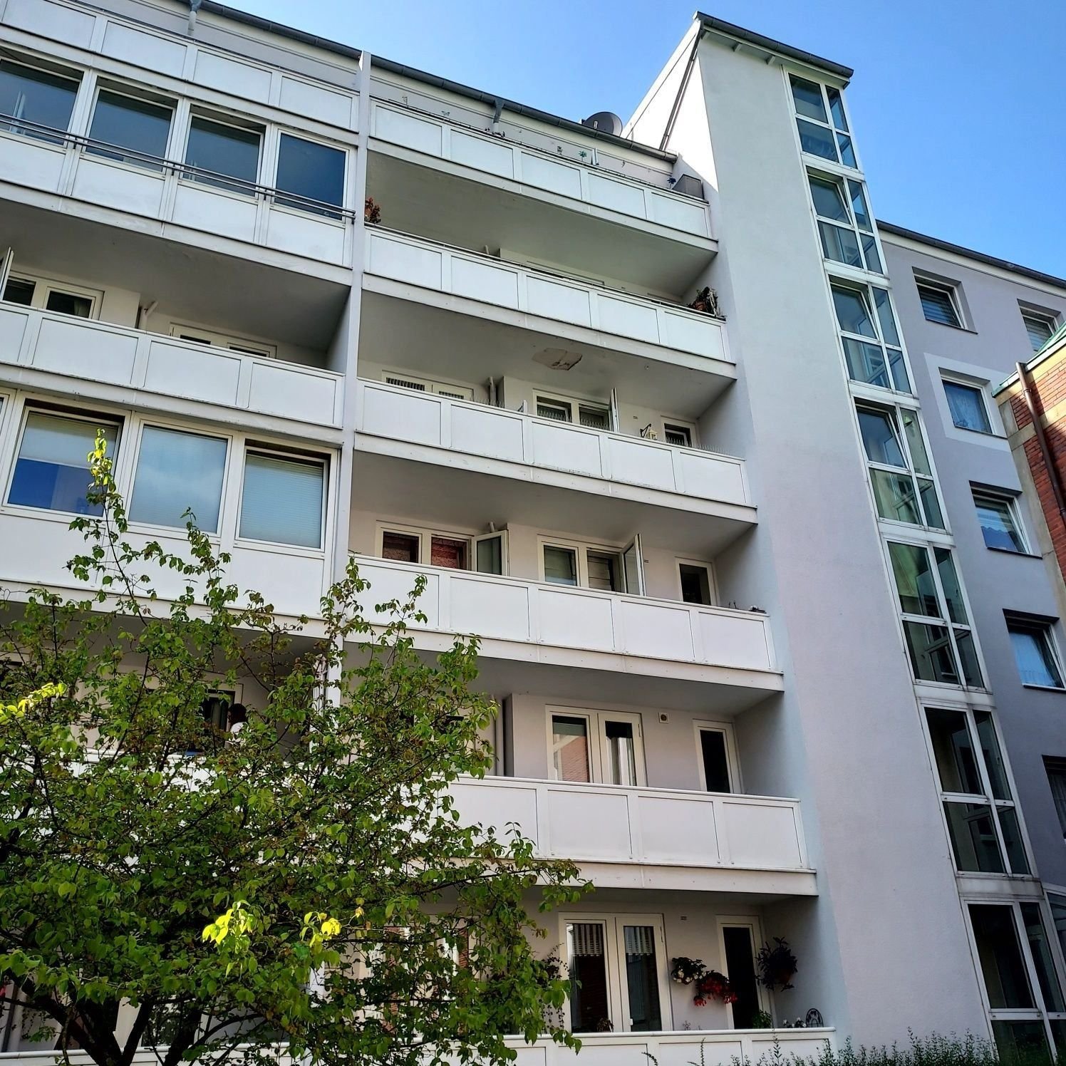 Wohnung zur Miete 700 € 3 Zimmer 70 m²<br/>Wohnfläche 5.<br/>Geschoss 01.11.2024<br/>Verfügbarkeit Elbestr.50 Geestemünde - Nord Bremerhaven 27570