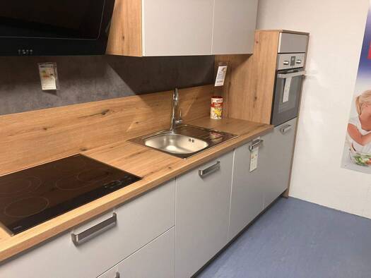 Wohnung zur Miete 650 € 3 Zimmer 83 m² 2. Geschoss frei ab sofort Sonneberg 96515