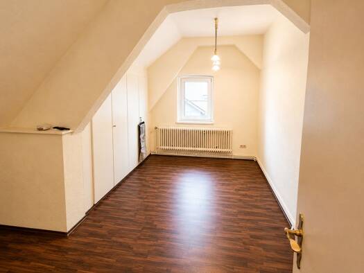 Wohnung zur Miete 850 € 4,5 Zimmer 130 m² frei ab 01.08.2026 Bad Arolsen 34454