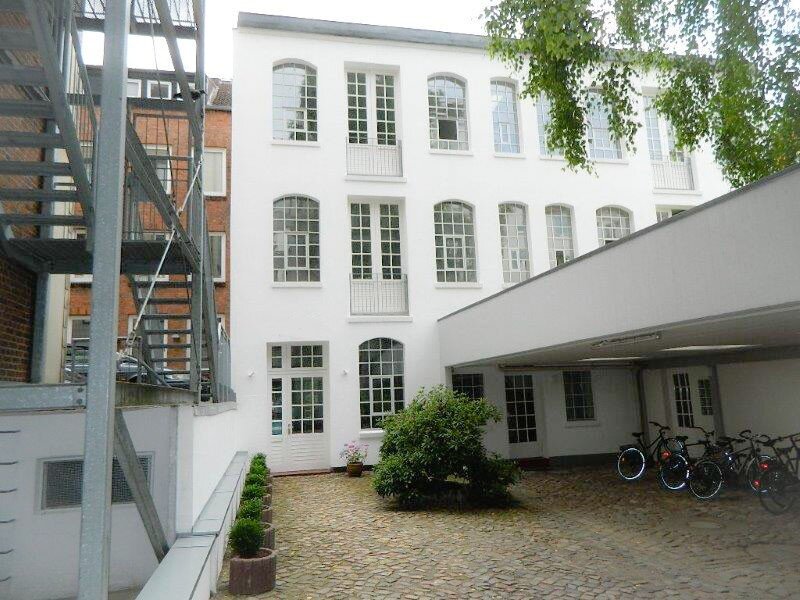 Bürofläche zur Miete 1.500 € 92,5 m²<br/>Bürofläche ab 92,5 m²<br/>Teilbarkeit Winterhude Hamburg 22301