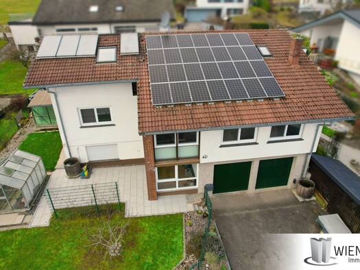 Mehrfamilienhaus zum Kauf 598.000 € 5 Zimmer 320 m² 704 m² Grundstück Haldenweg 2 Weilheim 79809