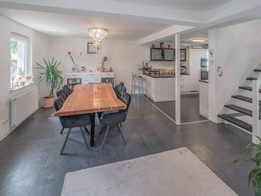 Doppelhaushälfte zum Kauf 329.500 € 5 Zimmer 130 m² 800 m² Grundstück Alpirsbach 72275