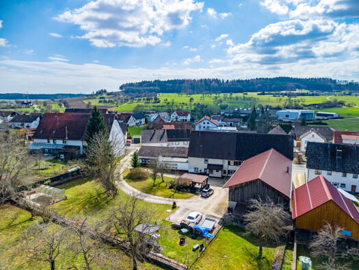 Mehrfamilienhaus zum Kauf 689.000 € 9 Zimmer 361 m² 2.945 m² Grundstück Heudorf Eigeltingen 78253