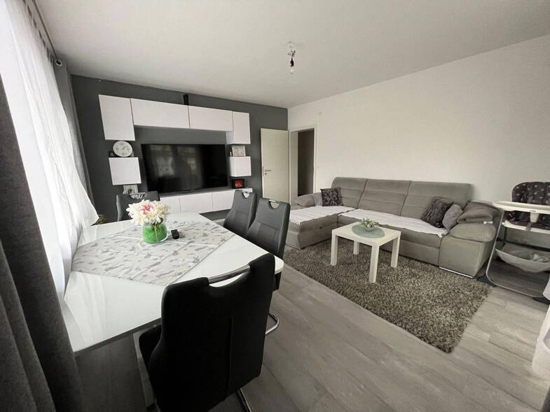 Wohnung zum Kauf provisionsfrei 279.000 € 4 Zimmer 105 m² 1. Geschoss Criesbacher Straße 21 Niedernhall 74676