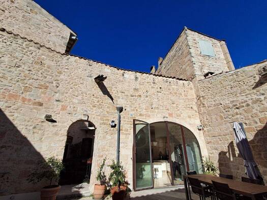 Einfamilienhaus zum Kauf 850.000 € 417 m² 451 m² Grundstück Centre Ancien ST GILLES 30800