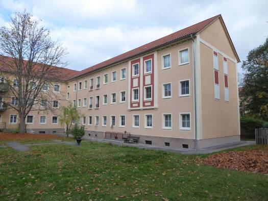 Wohnung zur Miete 425 € 3 Zimmer 75,9 m² 1. Geschoss Stauffenbergstr. 160 Saalfeld Saalfeld/Saale 07318