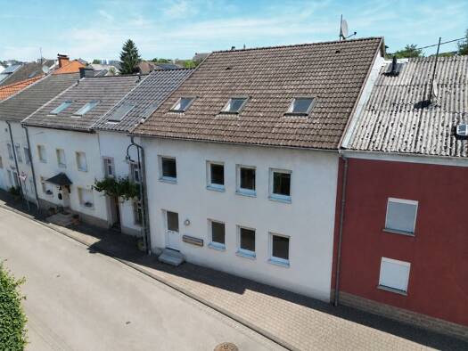 Reihenmittelhaus zum Kauf 399.000 € 5 Zimmer 190 m² 195 m² Grundstück Wincheringen Wincheringen 54457