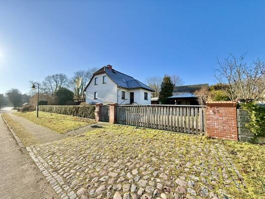 Einfamilienhaus zum Kauf 280.000 € 5 Zimmer 159 m² 979 m² Grundstück Tornow Fürstenberg/Havel 16798