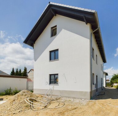 Doppelhaushälfte zum Kauf provisionsfrei 4 Zimmer 115 m² 228 m² Grundstück frei ab 31.10.2024 Plattling Plattling 94447