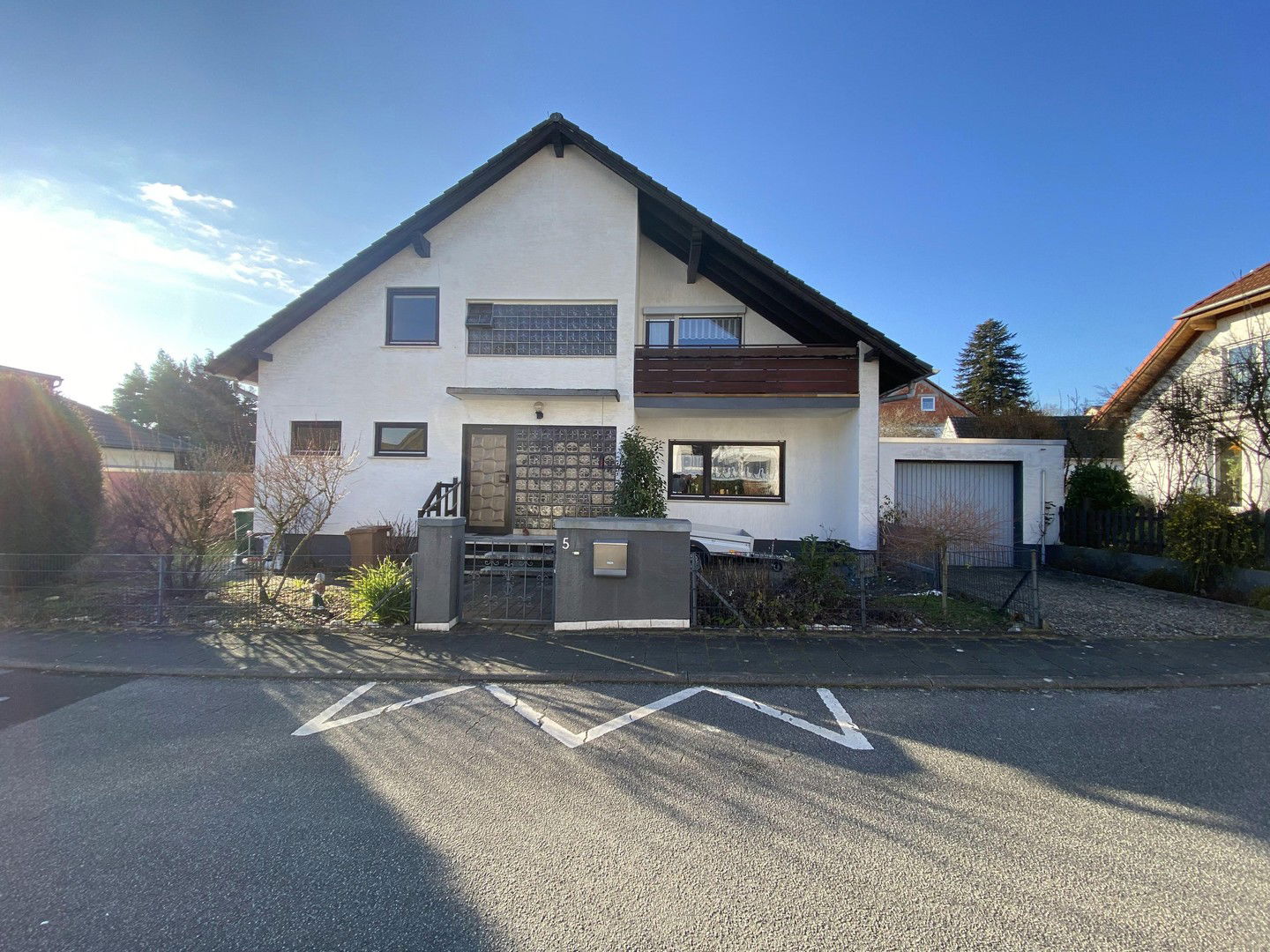 Einfamilienhaus zum Kauf provisionsfrei 650.000 € 10 Zimmer 155 m²<br/>Wohnfläche 500 m²<br/>Grundstück Wicker Flörsheim 65439