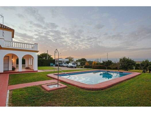 Chalet zum Kauf 369.990 € 5 Zimmer 250 m² 5.000 m² Grundstück Sanlúcar la Mayor 41800