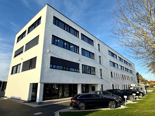 Bürofläche zur Miete 14,50 € 14 Zimmer 806,6 m² Bürofläche teilbar ab 296,8 m² Kernstadt Paderborn 33100