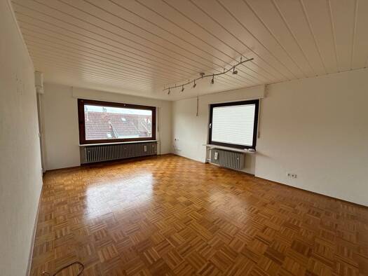 Wohnung zur Miete 900 € 3,5 Zimmer 110 m² 2. Geschoss frei ab sofort Diedesheim Mosbach 74821