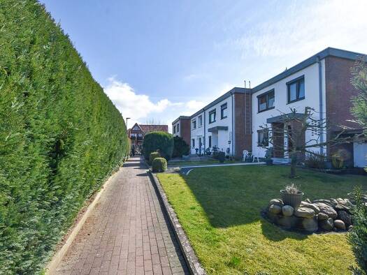 Reihenmittelhaus zum Kauf 315.000 € 4 Zimmer 110 m² 295 m² Grundstück Meddewade 23847