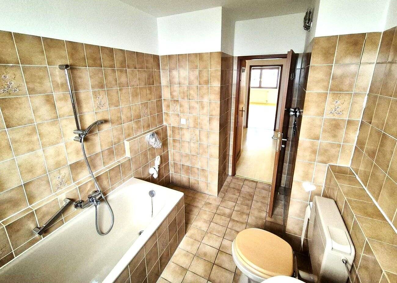 Property thumbnail 12