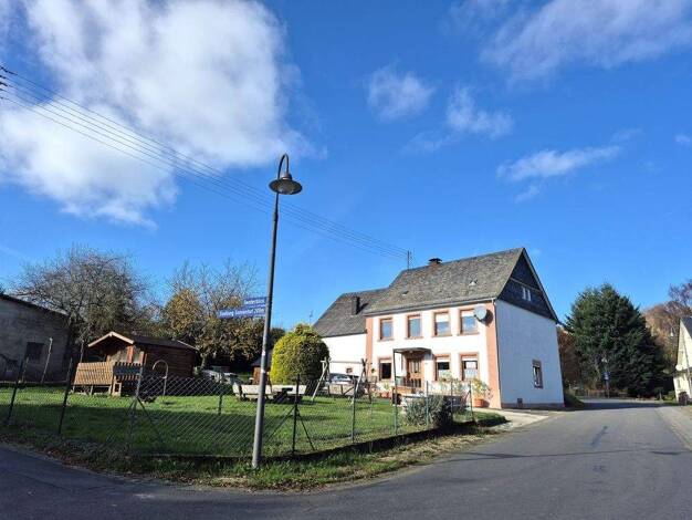 Einfamilienhaus zum Kauf 129.000 € 5 Zimmer 150,4 m² 1.350 m² Grundstück Elzerath Morbach / Elzerath 54497