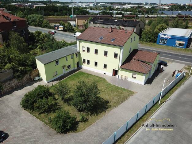 Wohnung zur Miete 450 € 2 Zimmer 69 m² 1. Geschoss frei ab sofort Bismarckstraße 41 Bitterfeld Bitterfeld-Wolfen 06749