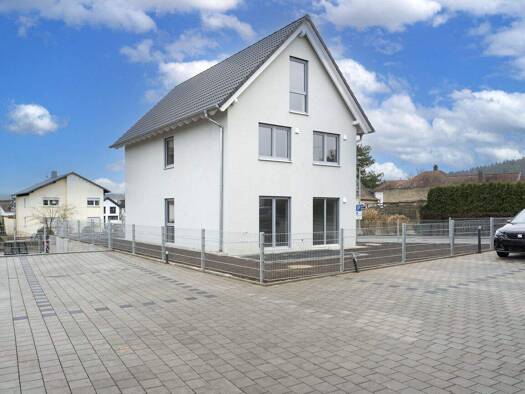 Einfamilienhaus zum Kauf - Erstbezug 595.000 € 5 Zimmer 145 m² 250 m² Grundstück frei ab 01.03.2026 Hochspeyer 67691