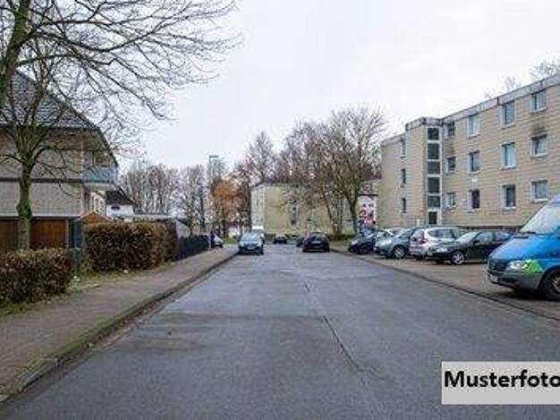 Mehrfamilienhaus zum Kauf 49.000 € 332 m² 723 m² Grundstück Greiz 07973