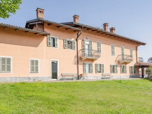 Haus zum Kauf 1.100.000 € 855 m² Chieri 10023