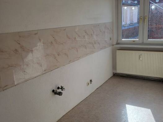 Wohnung zur Miete 630 € 3 Zimmer 65 m² 4. Geschoss frei ab sofort Rathenaustrasse Krämpfervorstadt Erfurt 99085