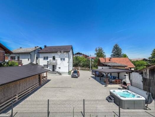 Haus zum Kauf 280.000 € 10 Zimmer 210 m² Belavici, Duga Resa Duga Resa