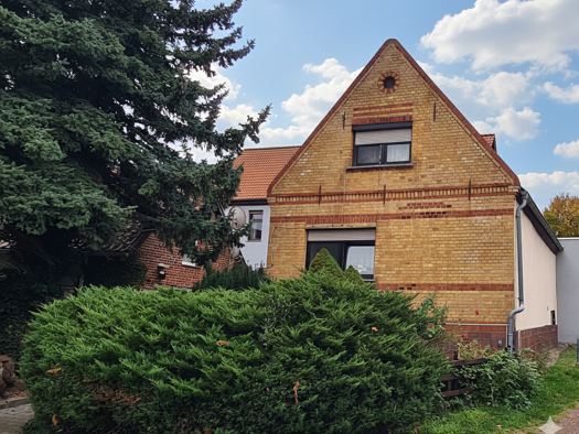 Einfamilienhaus zum Kauf 89.000 € 4 Zimmer 108 m² 243 m² Grundstück Dölau Halle (Saale) 06120