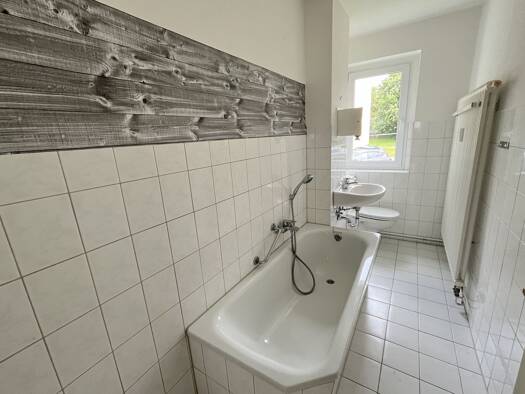Wohnung zur Miete 300 € 3 Zimmer 57,3 m² EG Ottendorfer Straße 27 Hainichen Hainichen 09661