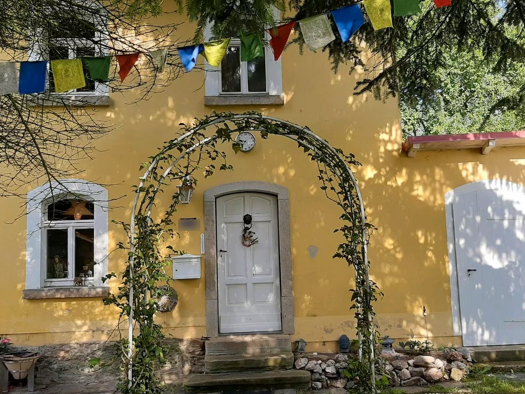 Einfamilienhaus zum Kauf 129.000 € 6 Zimmer 156 m² 451 m² Grundstück Raun Bad Brambach 08648