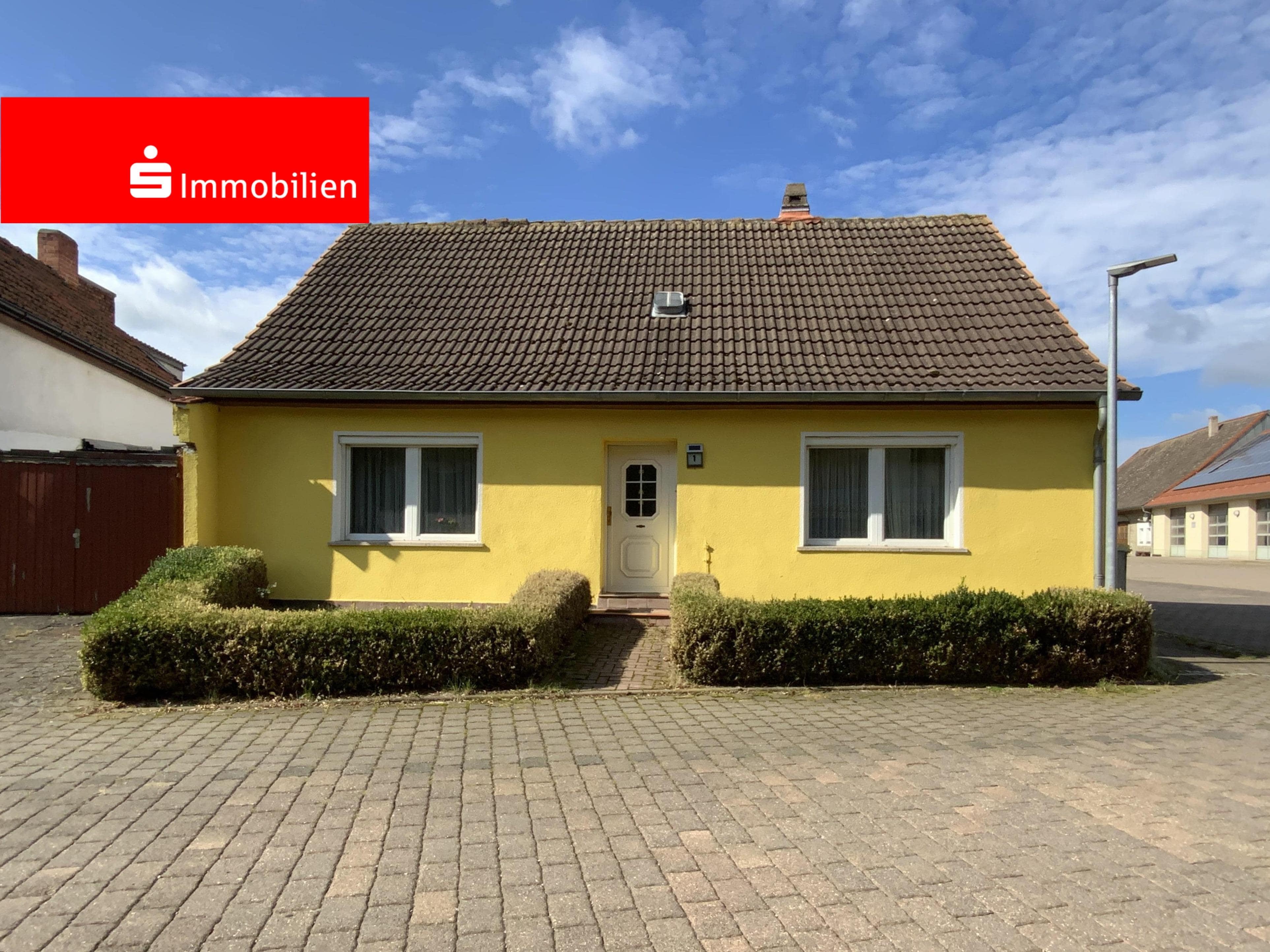 Einfamilienhaus zum Kauf 91.000 € 6 Zimmer 91 m²<br/>Wohnfläche 356 m²<br/>Grundstück Straußfurt 99634