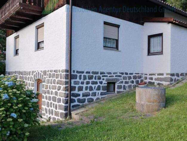 Mehrfamilienhaus zum Kauf 245.000 € 6 Zimmer 160 m² 1.290 m² Grundstück Freyung 94078