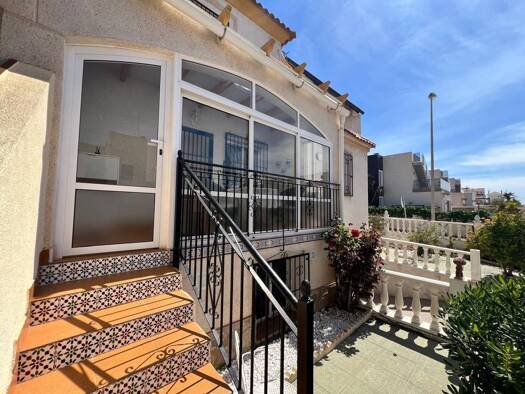 Villa zum Kauf 315.000 € 3 Zimmer 132 m² Torrevieja 03183