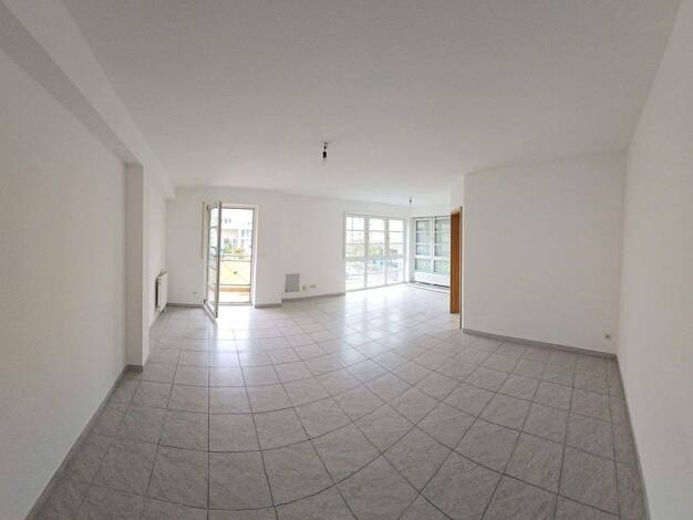 Wohnung zur Miete 950 € 3 Zimmer 83 m² 1. Geschoss Ferdinand Stuttmann Str. 6 Rüsselsheim 65458
