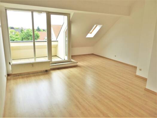 Wohnung zur Miete 600 € 2,5 Zimmer 67 m² Geschoss 2/3 frei ab sofort Kreuzlehenstraße 2 Gräfenberg 91322