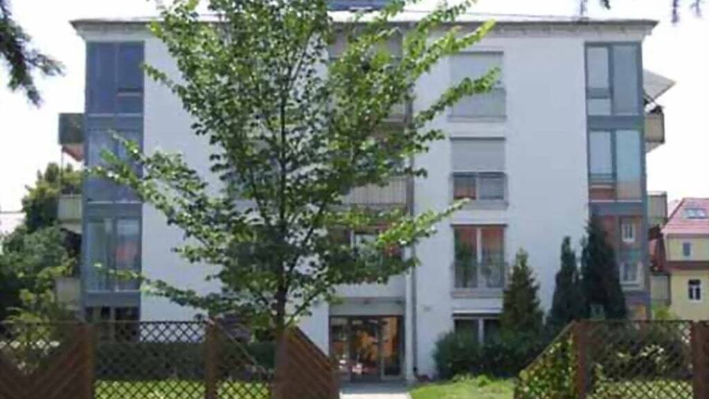 Außenstellplatz zur Miete provisionsfrei 20 € Schillerstraße 13-17 Flöha 09557