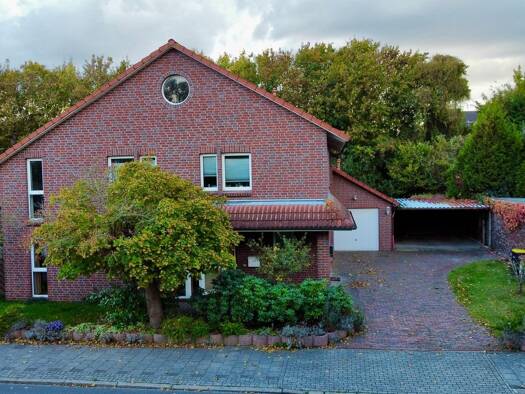 Mehrfamilienhaus zum Kauf 419.000 € 8 Zimmer 220 m² 614 m² Grundstück Heppens Wilhelmshaven 26384