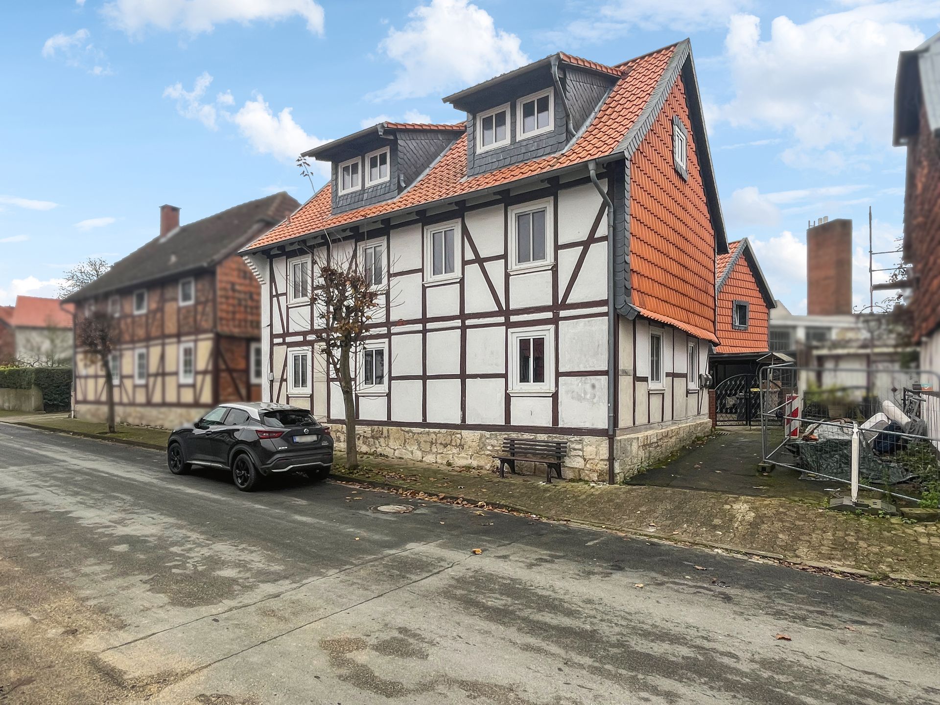 Mehrfamilienhaus zum Kauf 299.000 € 7 Zimmer 203 m²<br/>Wohnfläche Veltheim 38173