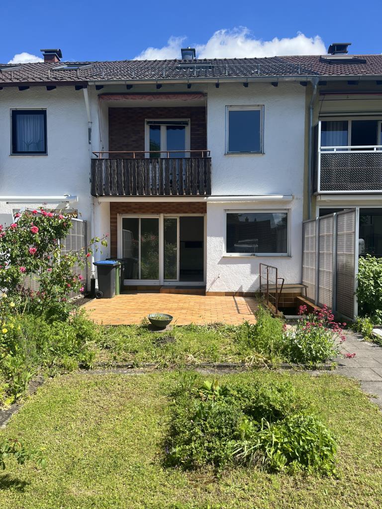 Reihenmittelhaus zum Kauf 389.000 € 5,5 Zimmer 116,5 m²<br/>Wohnfläche 179 m²<br/>Grundstück ab sofort<br/>Verfügbarkeit Sindelfingen 2 Sindelfingen 71067