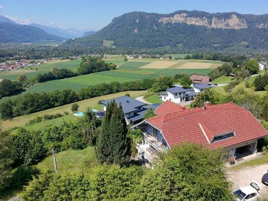 Haus zum Kauf 9 Zimmer 239 m² 3.945 m² Grundstück Gallizien 9132