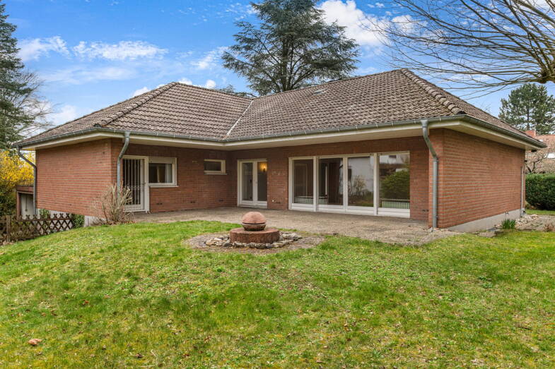 Einfamilienhaus zum Kauf provisionsfrei 900.000 € 6 Zimmer 141,8 m² 854 m² Grundstück Bretzenheim Mainz 55128