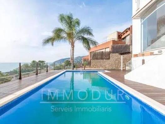 Chalet zur Miete 4.000 € 5 Zimmer 283 m² Calle Eramprunyà S/N Sitges 08860