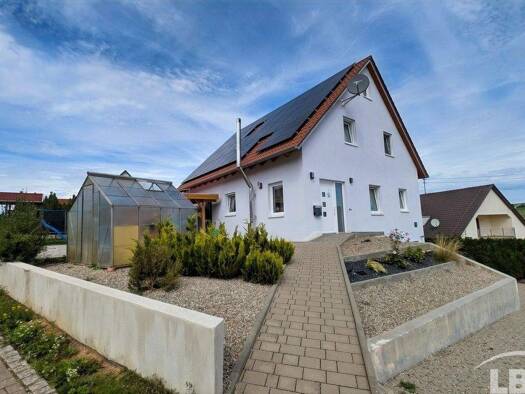 Einfamilienhaus zum Kauf 599.000 € 5 Zimmer 170 m² 831 m² Grundstück Unterbissingen Bissingen 86657