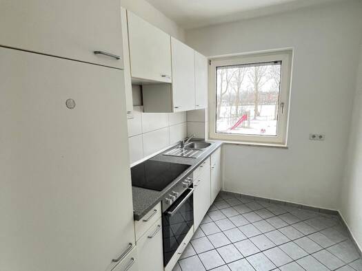 Wohnung zur Miete 519 € 4 Zimmer 68,8 m² 1. Geschoss frei ab sofort Ostlandstraße 17 Rendsburg 24768