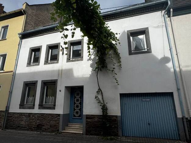 Reihenmittelhaus zum Kauf 250.000 € 7 Zimmer 204 m² 181 m² Grundstück Winningen 56333