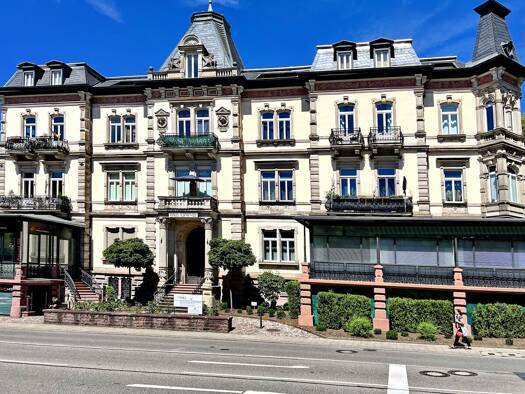 Wohnung zur Miete 1.200 € 3 Zimmer 127 m² 2. Geschoss frei ab 01.09.2026 Innenstadt Baden-Baden 76530