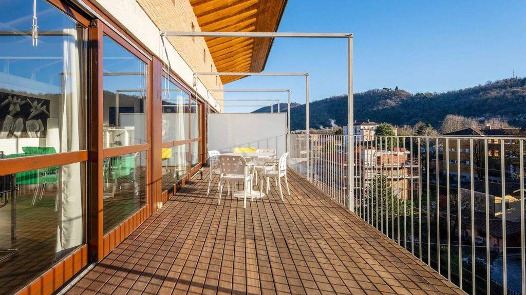 Penthouse zum Kauf 470.000 € 3 Zimmer 110 m² 6 Geschosse frei ab sofort Laveno Mombello 21014